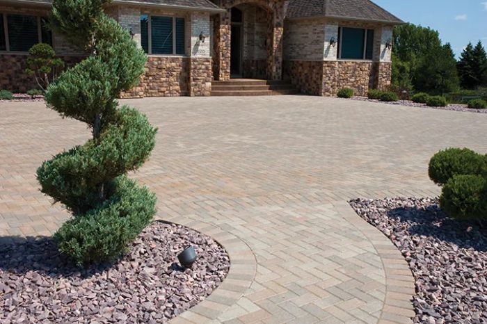 BORGERT Holland Stone™ 60mm Pavers | Gertens Garden Center