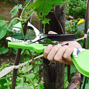 Arcadia Garden Products Grow Pole Strapper and Plant Tying Machine