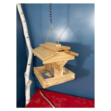 Winter Woodworks Fly Through Feeder