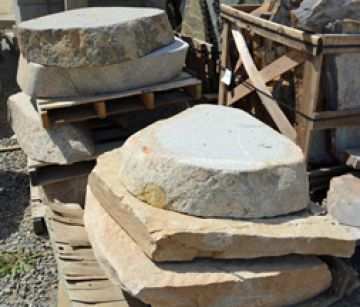 Sawn-cut Field Boulder Steps, 7" Thick