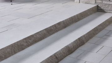 Indiana Limestone Sawn/Snapped Steps