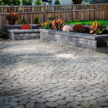 BELGARD Belgian Cobble®, Paver Bricks, 7-Piece System